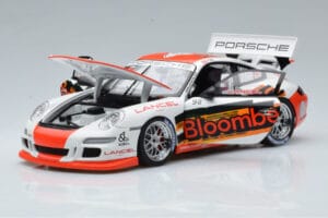 Porsche 911 997 GT3 Cup #98 P. Ma Carrera Cup Asia 2006 AUTOart 1:18 80689 Kov – obrázok 2 z 7