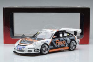 Porsche 911 997 GT3 Cup #33 M. Marsh Carrera Cup Asia 2006 AUTOart 1:18 80782 Kov – obrázok 7 z 7