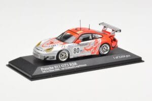 Porsche 911 997 GT3 RSR Flying Lizard #80 S. Neiman / P. Long / J. Van Overbeek 24 Hours of Le Mans 2006 Minichamps 1:43 4000 – obrázok 2 z 4