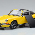 Porsche 911 E Targa Norev 1:18 - image 2 of 7
