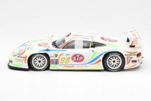 Porsche 911 GT1 #38 T. Boutsen / M. Kelleners 24 Hours of Le Mans 1998 UT Models 1:18 39817 Kov – obrázok 3 z 6