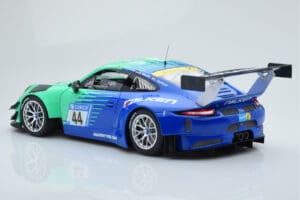 Porsche 911 GT3 R Falken Motorsports #44 M. Ragginger / J. Bergmeister / M. Werner / L. Vanthoor 24 Hours of Nurburgring 2017 – obrázok 5 z 6