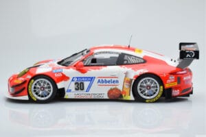 Porsche 911 GT3 R Frikadelli Racing Team #30 M. Muller / M. Arnold / F. Henzler / M. Campbell 24 Hours of Nurburgring 2018 Mi – obrázok 3 z 6