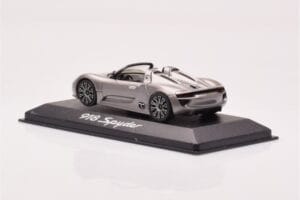 Porsche 918 Spyder Šedá Metalíza Minichamps 1:43 WAP0201910B Kov – obrázok 3 z 4