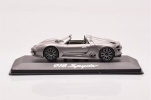 Porsche 918 Spyder Šedá Metalíza Minichamps 1:43