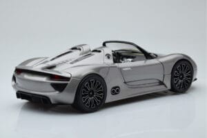 Porsche 918 Spyder Prototyp Šedá Metalíza Minichamps 1:18 110060030 Kov – obrázok 3 z 7