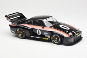 Porsche 935 #0 T. Field / D. Ongais / H. Haywood Interscope Racing 24 Hours of Daytona Winner 1979 Norev 1:18 187437 Kov – obrázok 4 z 6