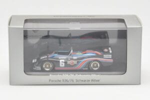 Porsche 936/76 Martini #6 Schwarze Witwe Minichamps 1:43 WAP02000518 Kov – obrázok 4 z 4
