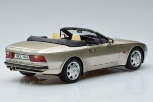 Porsche 944 S2 Kabriolet GT Spirit 1:18 GT002CS Živica – obrázok 2 z 6