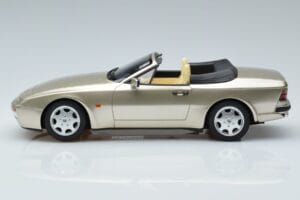 Porsche 944 S2 Kabriolet GT Spirit 1:18 GT002CS Živica – obrázok 3 z 6