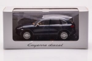 Porsche Cayenne 9PA Diesel Tmavo Modrý Minichamps 1:43 WAP0200030B Kov – obrázok 4 z 4