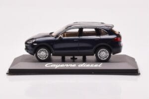 Porsche Cayenne 9PA Diesel Tmavo Modrý Minichamps 1:43 WAP0200030B