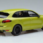 Porsche Cayenne GTS 92A Peridot Zelený GT Spirit 1:18 - image 2 of 6