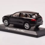 Porsche Cayenne 92A Turbo Čierny Minichamps 1:43 - image 3 of 4
