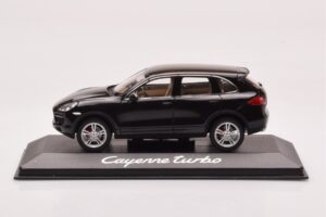 Porsche Cayenne 92A Turbo Čierny Minichamps 1:43