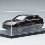 Porsche Cayenne Turbo Coupe Mahagón Norev 1:18 WAP0213190K Kov - image 7 of 8