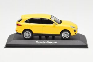 Porsche Cayenne 92A Žltý MaxiChamps 1:43