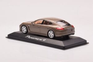 Porsche Panamera 970 4 Béžový Metalický Minichamps 1:43 WAP02000319 Kov – obrázok 3 z 4