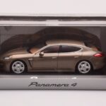 Porsche Panamera 970 4 Béžový Metalický Minichamps 1:43 - image 4 of 4