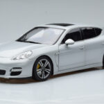 Porsche Panamera 970 Turbo Strieborný Norev 1:18