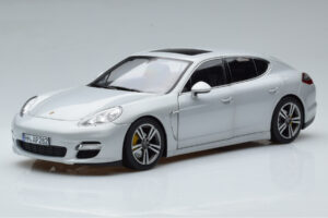 Porsche Panamera 970 Turbo Strieborný Norev 1:18