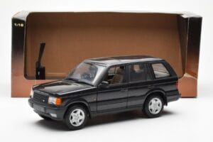 Range Rover P38 4.6 HSE Čierny Metalíza AUTOart 1:18 70017 Kov – obrázok 2 z 9