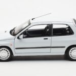 Renault Clio 16S Biely Norev 1:18 - image 4 of 8