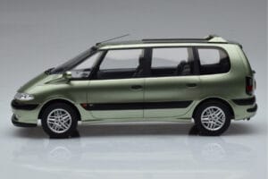 Renault Espace 3 Zelený Otto 1:18 OT430 Živica – obrázok 3 z 6