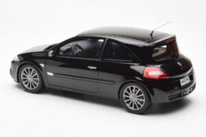Renault Megane 2 RS Phase 2 Čierny Otto 1:18 OT1054 Živica – obrázok 5 z 6