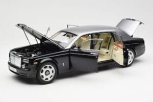 Rolls-Royce Phantom VII EWB Čierny a Strieborný Kyosho 1:18 08841BKS Kov – obrázok 2 z 8