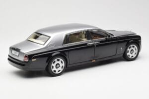 Rolls-Royce Phantom VII EWB Čierny a Strieborný Kyosho 1:18 08841BKS Kov – obrázok 3 z 8