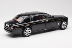 Rolls-Royce Phantom VII EWB Diamond Čierny Kyosho 1:18 08841DBK2 Kov – obrázok 3 z 8