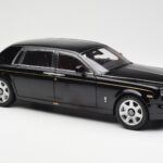 Rolls-Royce Phantom VII EWB Diamond Čierny Kyosho 1:18 08841DBK2 - image 6 of 8