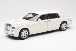 Rolls-Royce Phantom VII EWB English Biely Kyosho 1:18 08841EW2