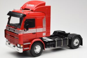 Scania 143M 470 Topline Červený MCG 1:18 MCG18142
