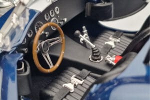 Shelby Cobra 427 S/C Tmavo Modrý Kyosho 1:18 08048DBL Kov – obrázok 7 z 9