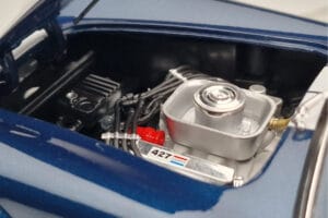 Shelby Cobra 427 S/C Tmavo Modrý Kyosho 1:18 08048DBL Kov – obrázok 8 z 9