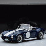 Shelby Cobra 427 S/C Tmavo Modrý Kyosho 1:18 - image 9 of 9