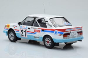 Skoda 130 LR #21 L. Krecek / B. Motl Rally Acropolis 1986 IXO 1:18 18RMC157A Kov – obrázok 4 z 6