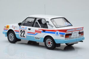 Skoda 130 LR #22 S. Kvaizar / J. Janecek Rally Acropolis 1986 IXO 1:18 18RMC157B Kov – obrázok 5 z 6