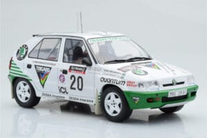 Skoda Felicia #20 S. Blomqvist / B. Cederberg Rally RAC Lombard 1995 IXO 1:18 18RMC147 Kov – obrázok 4 z 6