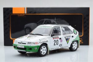 Skoda Felicia #20 S. Blomqvist / B. Cederberg Rally RAC Lombard 1995 IXO 1:18 18RMC147 Kov – obrázok 6 z 6