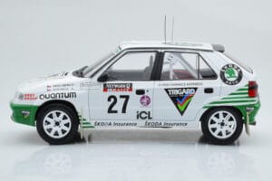Skoda Felicia #27 P. Sibera / P. Gross Rally RAC Lombard 1995 IXO 1:18 18RMC148 Kov – obrázok 3 z 6