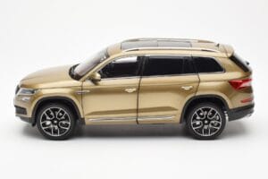 Skoda Kodiaq Zlatý FAW 1:18 ZSX000001GOL Kov – obrázok 4 z 8