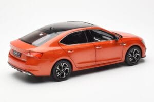 Skoda Octavia Pro Oranžový FAW 1:18 ZMR000006ORA Kov – obrázok 3 z 8