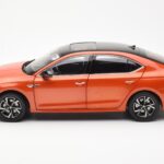 Skoda Octavia Pro Oranžový FAW 1:18 ZMR000006ORA - image 4 of 8