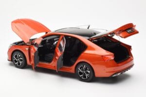 Skoda Octavia Pro Oranžový FAW 1:18 ZMR000006ORA Kov – obrázok 5 z 8