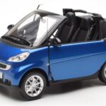Smart Fortwo 451 Cabrio Modrý & Čierny Minichamps 1:18 - image 2 of 8