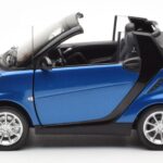 Smart Fortwo 451 Cabrio Modrý & Čierny Minichamps 1:18 - image 4 of 8