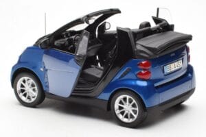 Smart Fortwo 451 Cabrio Modrý & Čierny Minichamps 1:18 150036330 Kov – obrázok 5 z 8
